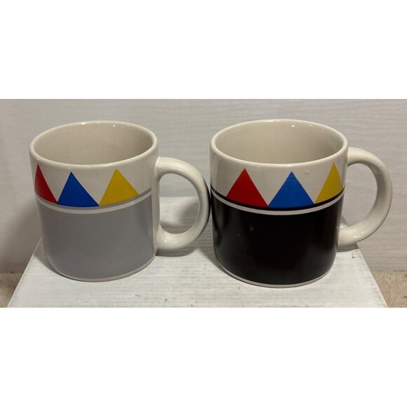 Set Of 2 Vintage Ceramic Coffee Mugs Geometric Triangle Pattern Gray & Black - Picture 4 of 8